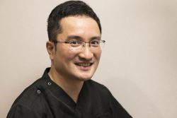 小栁　宏太郎ドクター